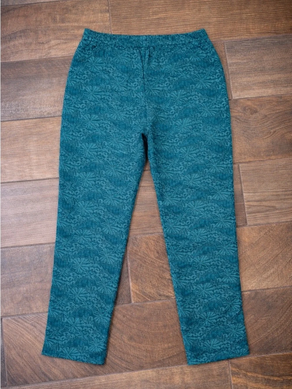 Draper James Lace Ankle Pants | Teal | Size Medium | Dressy Pull-On - Picture 5 of 11